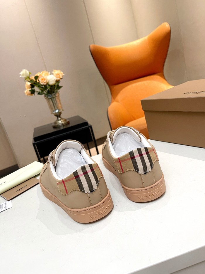 Burberry 002 Casual shoes XM062