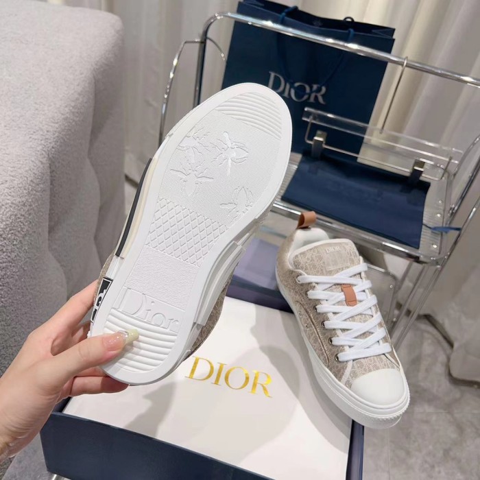 Dior 013 Casual shoes XM053