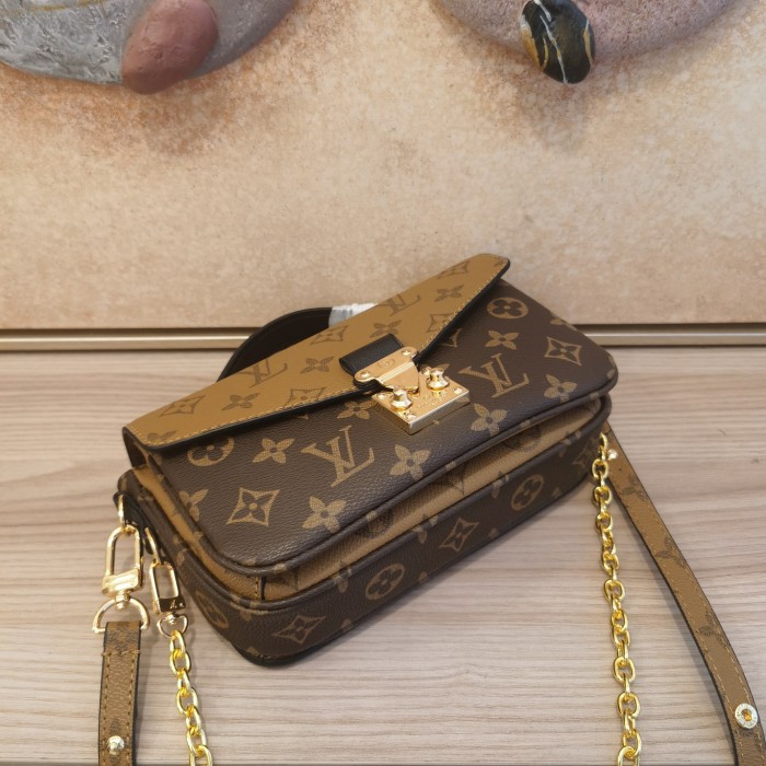 LV POCHETTE MÉTIS EAST WEST BAG M46279 LM031 21.5cm