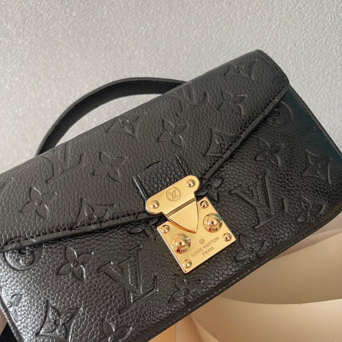 LV POCHETTE MÉTIS EAST WEST BAG M46279 LM031 21.5cm