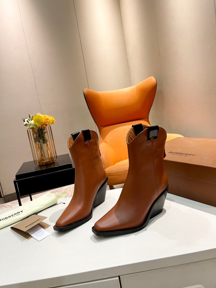 Burberry 002 boots XM063
