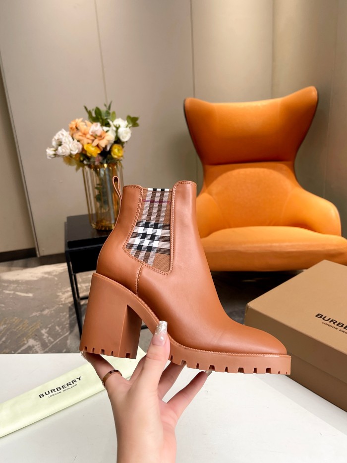 Burberry 003 boots XM023