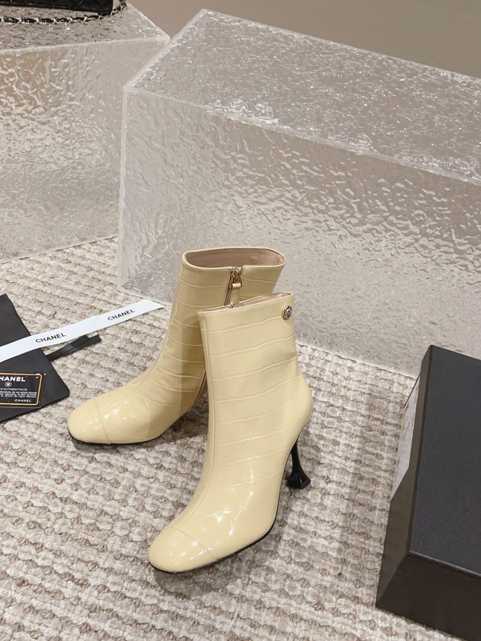 Chanel 010 boots XM083
