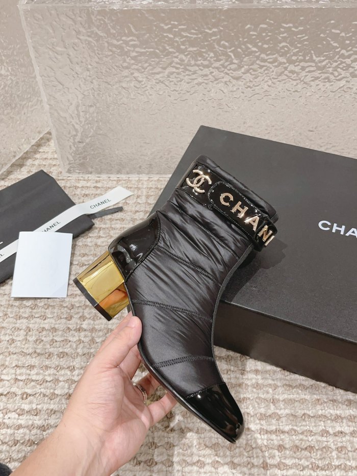 Chanel 018 boots XM083
