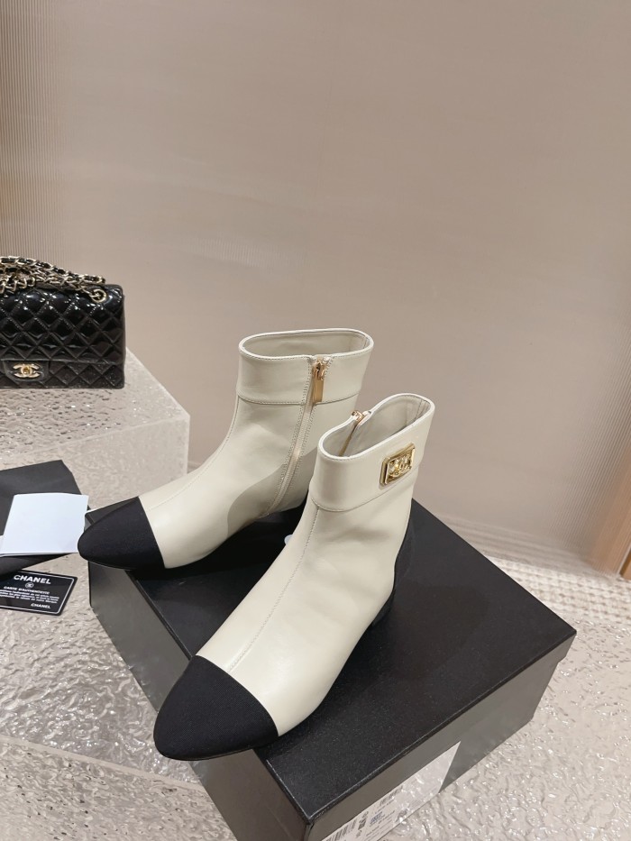 Chanel 017 boots XM083