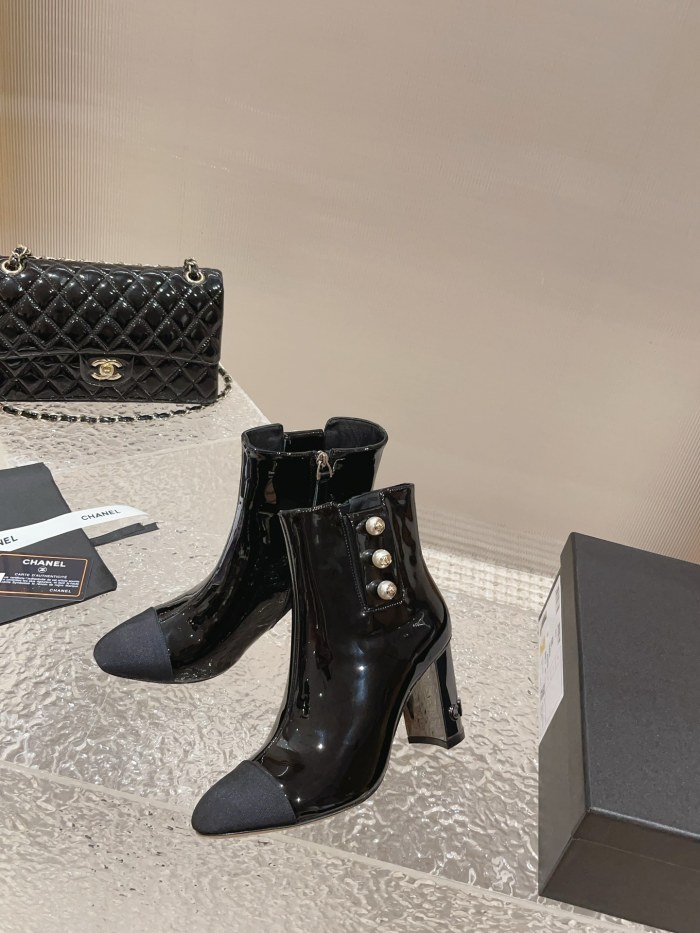 Chanel 011 boots XM083
