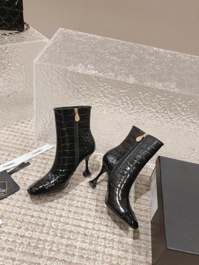 Chanel 010 boots XM083