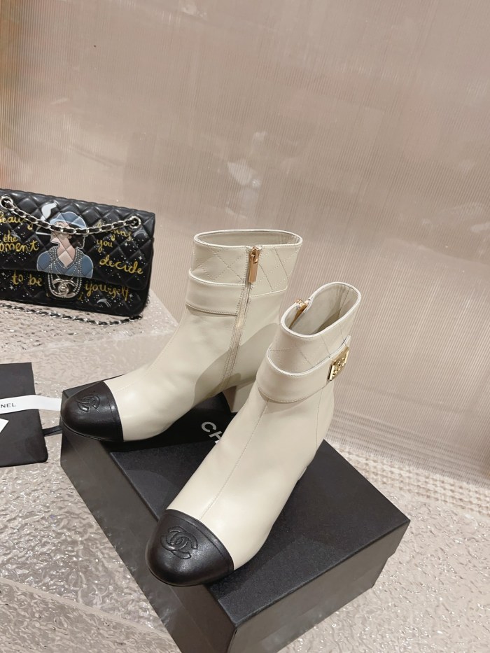 Chanel 016 boots XM083