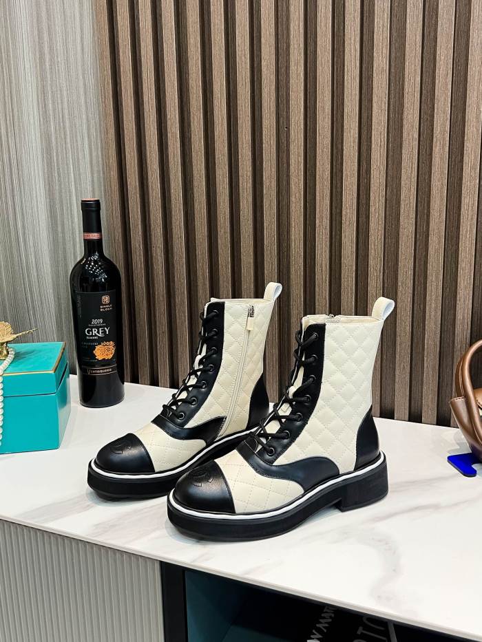 Chanel 021 boots XM023
