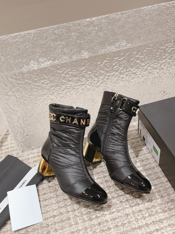 Chanel 018 boots XM083