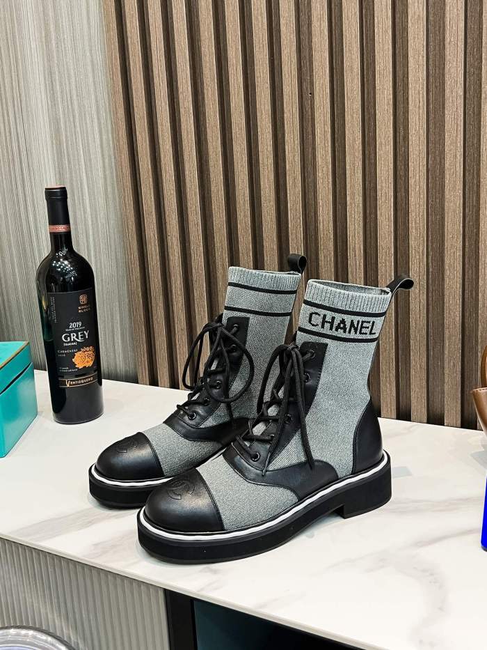 Chanel 020 boots XM092