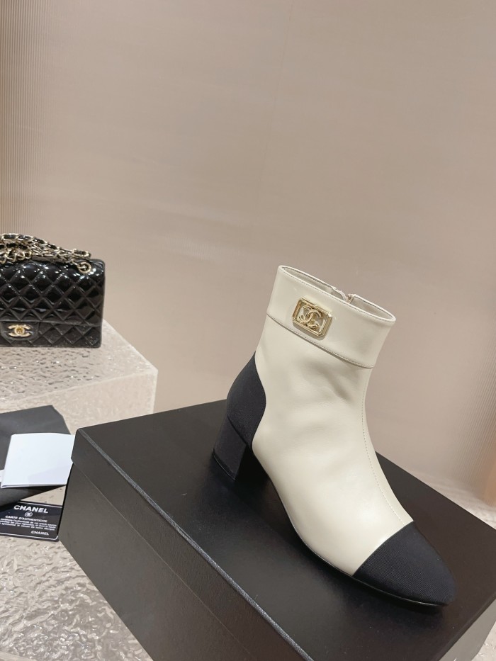 Chanel 017 boots XM083