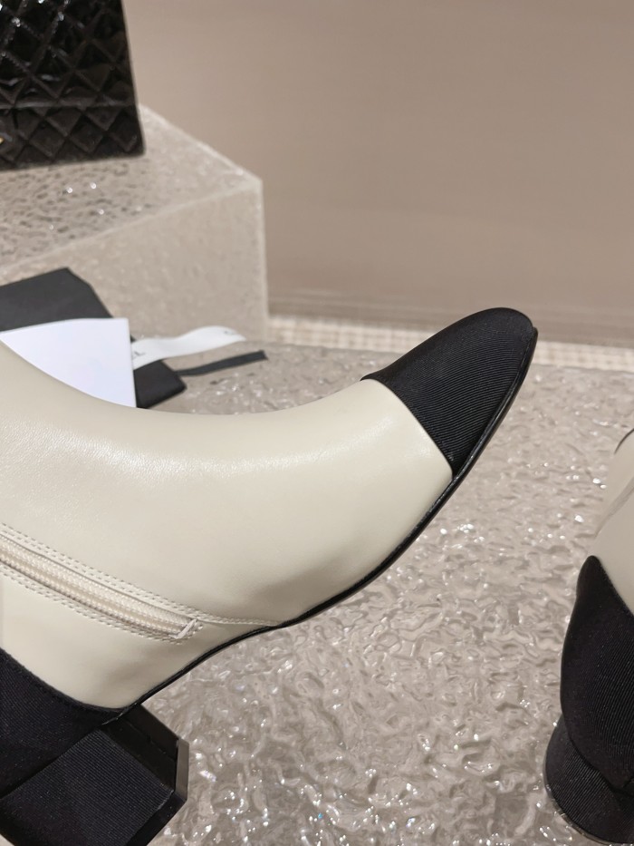 Chanel 017 boots XM083