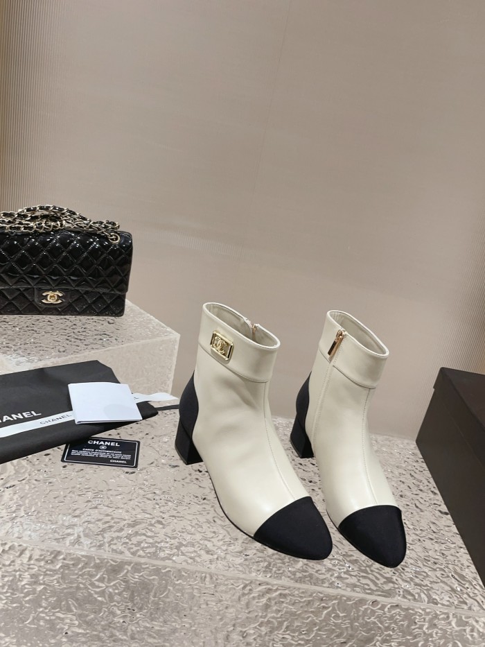 Chanel 017 boots XM083