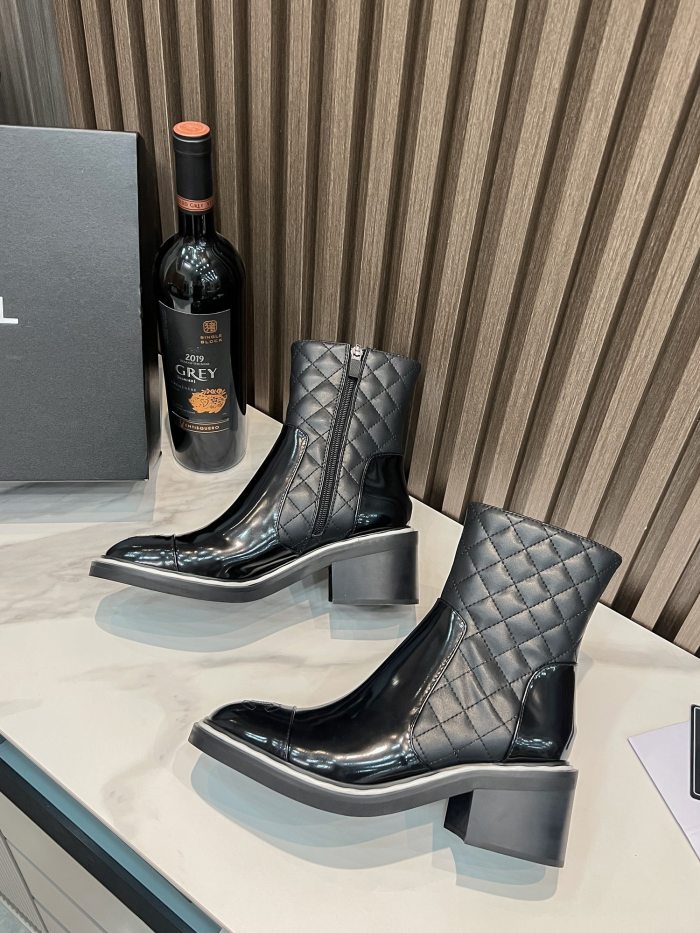 Chanel 019 boots XM003004