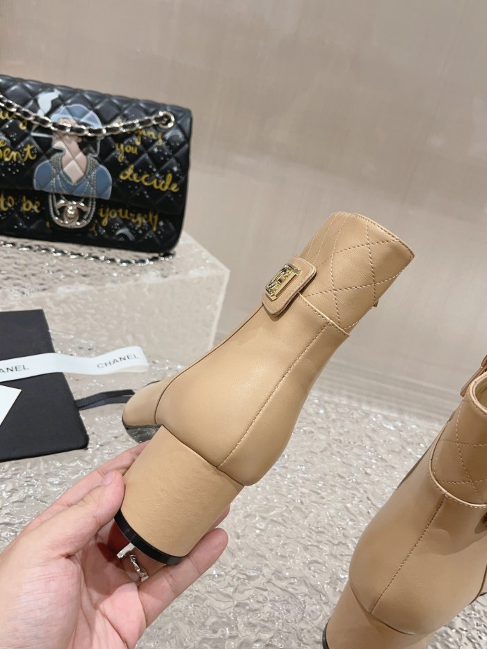Chanel 016 boots XM083