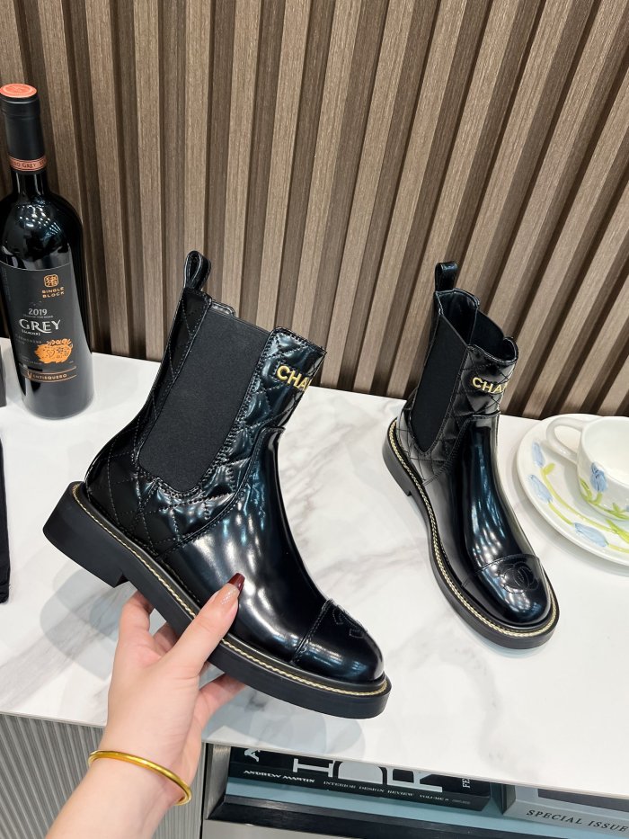 Chanel 025 boots XM023