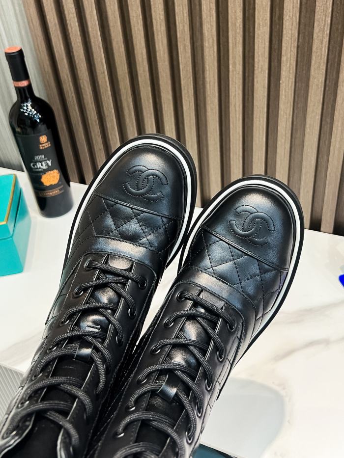 Chanel 021 boots XM023