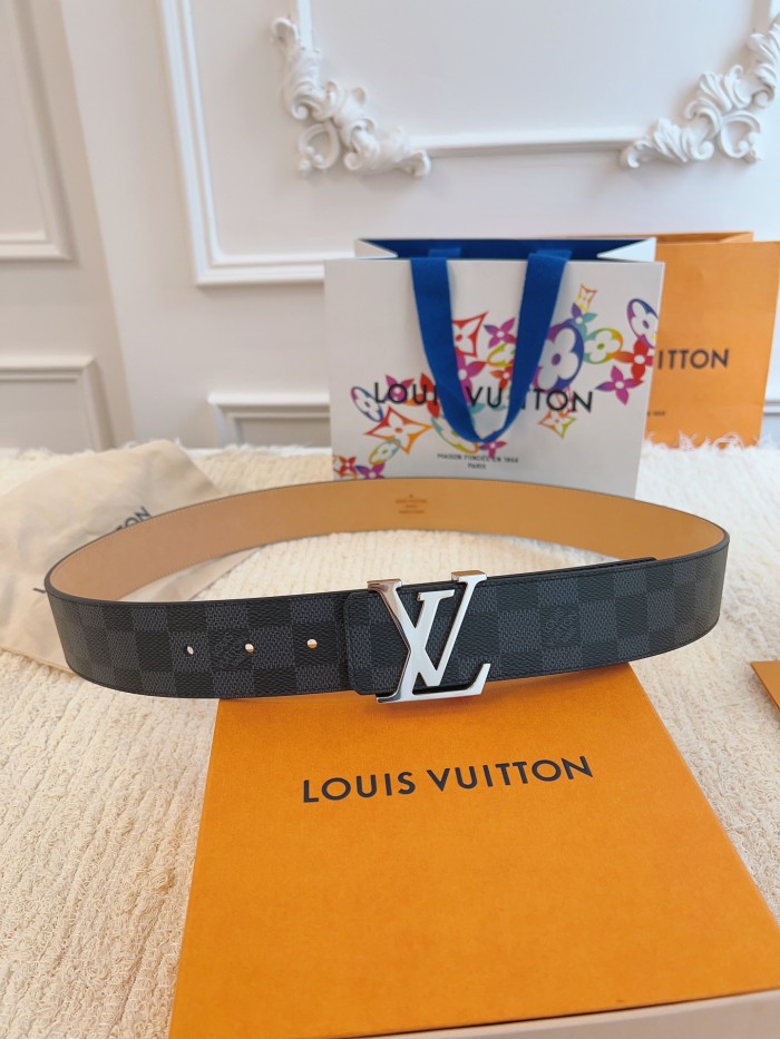 LV Belt 014 22PJ081 4cm