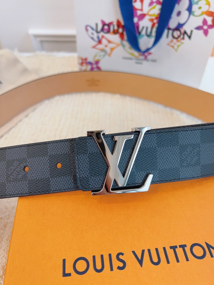 LV Belt 014 22PJ081 4cm