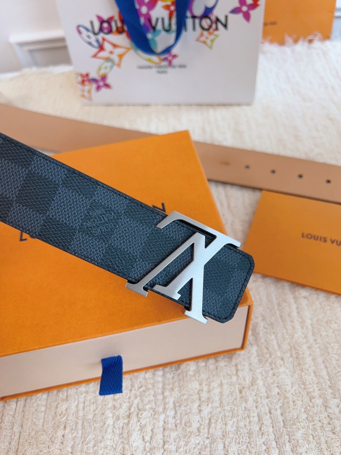 LV Belt 014 22PJ081 4cm