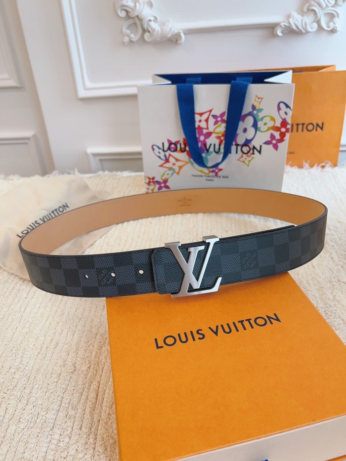 LV Belt 014 22PJ081 4cm