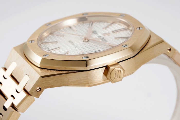 Audemars Piguet ROYAL OAK 15400 41mm