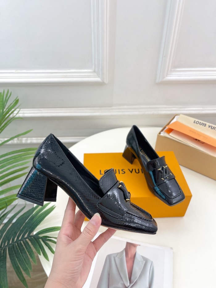 LV shoes 015 XM043