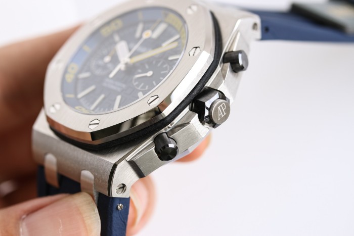 Audemars Piguet ROYAL OAK OFFSHORE 26703 42mm