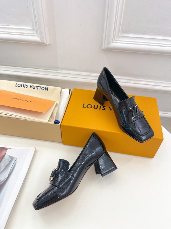 LV shoes 015 XM043