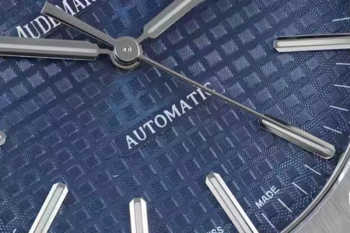 Audemars Piguet ROYAL OAK 15400 41mm