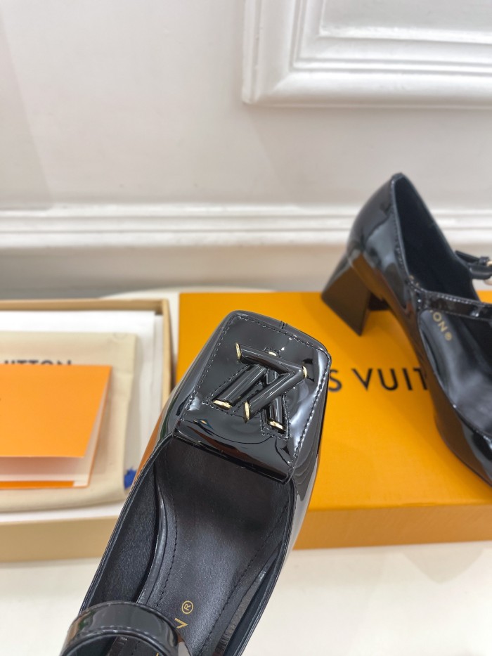 LV shoes 016 XM043
