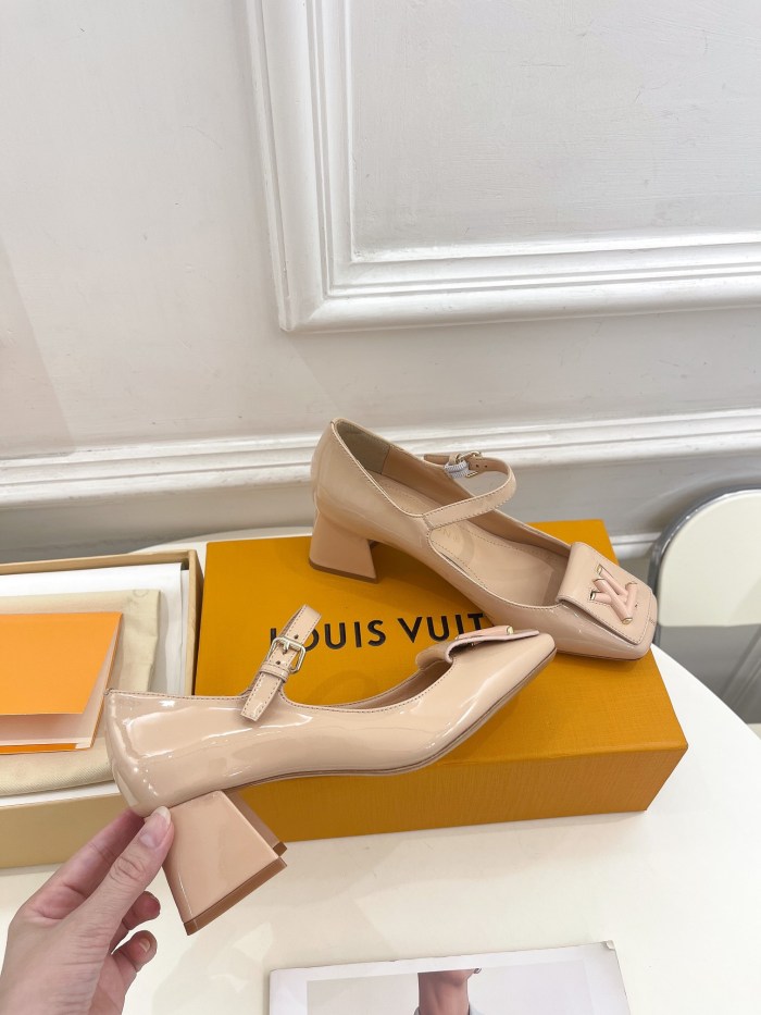 LV shoes 016 XM043