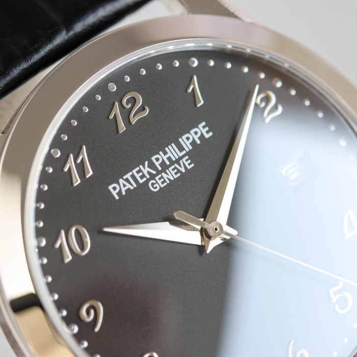 PATEK PHILIPPE CALATRAVA 5296 38mm