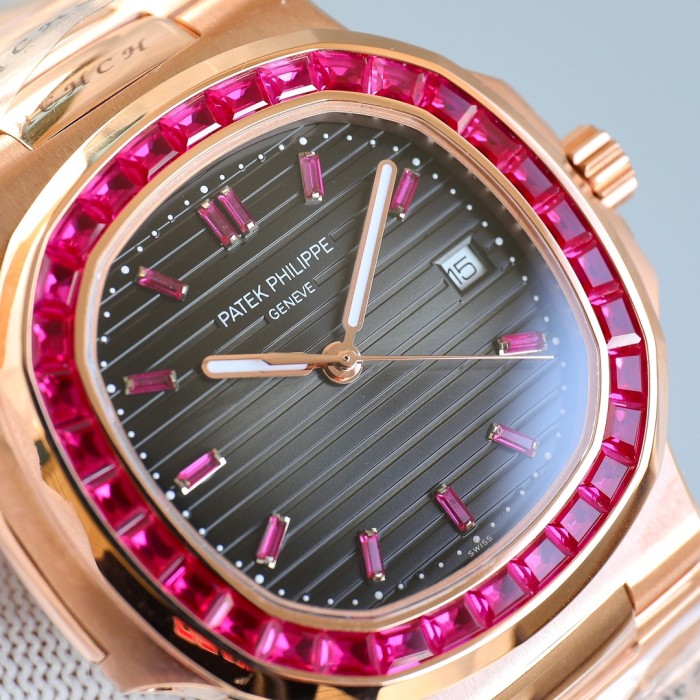 PATEK PHILIPPE NAUTILUS 5711 40mm