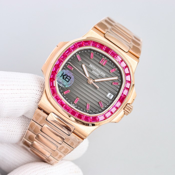 PATEK PHILIPPE NAUTILUS 5711 40mm