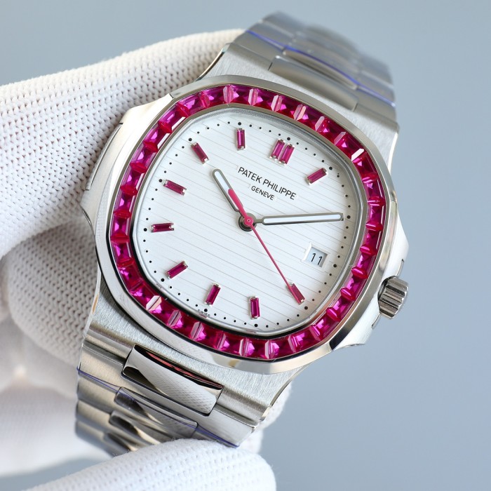 PATEK PHILIPPE NAUTILUS 5711 40mm
