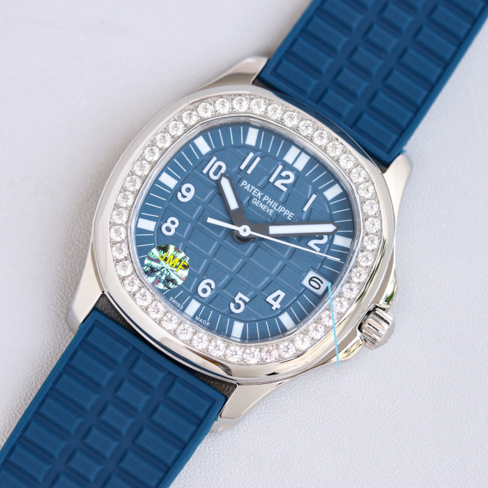 PATEK PHILIPPE AQUANAUT 5072 35.6mm