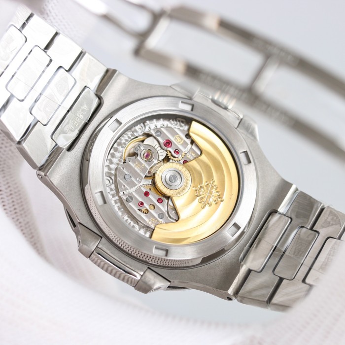 PATEK PHILIPPE NAUTILUS 5711 40mm