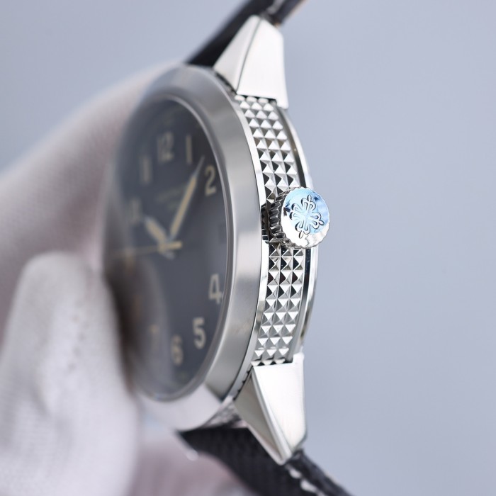 PATEK PHILIPPE CALATRAVA 5226 40mm