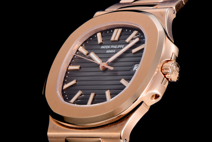 PATEK PHILIPPE NAUTILUS 5711 40mm
