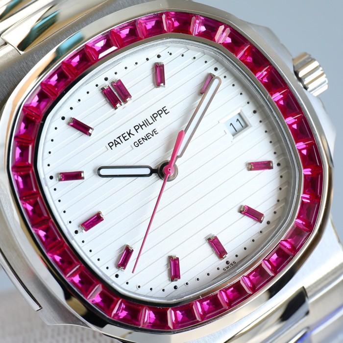 PATEK PHILIPPE NAUTILUS 5711 40mm