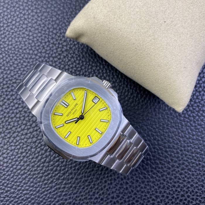 PATEK PHILIPPE NAUTILUS 5711 40mm