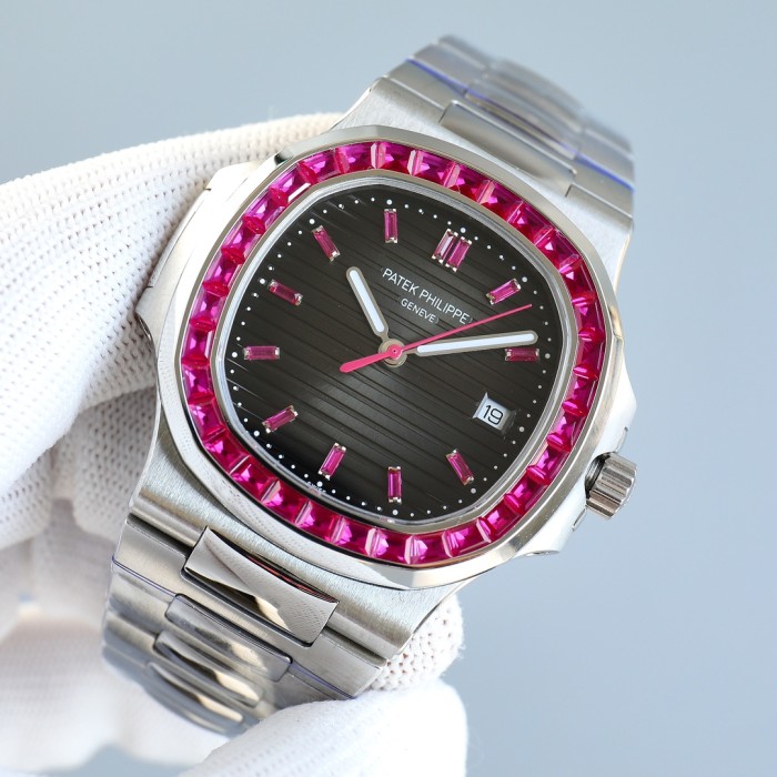 PATEK PHILIPPE NAUTILUS 5711 40mm
