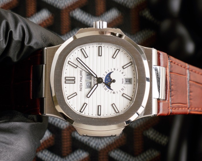 PATEK PHILIPPE NAUTILUS 5726 40.5mm