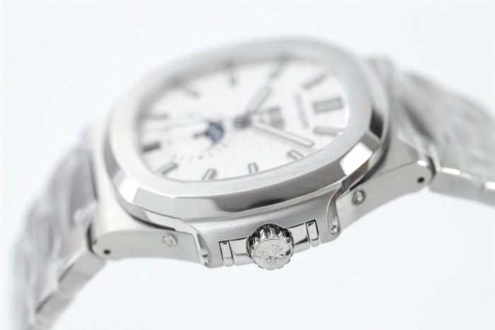 PATEK PHILIPPE NAUTILUS 5726 40.5mm