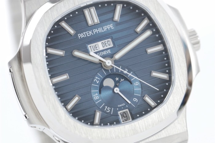 PATEK PHILIPPE NAUTILUS 5726 40.5mm