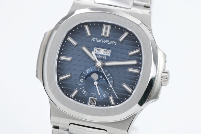PATEK PHILIPPE NAUTILUS 5726 40.5mm