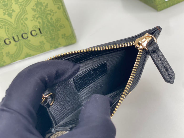 Gucci Zipper Card holder 701070 LM06 12.5cm