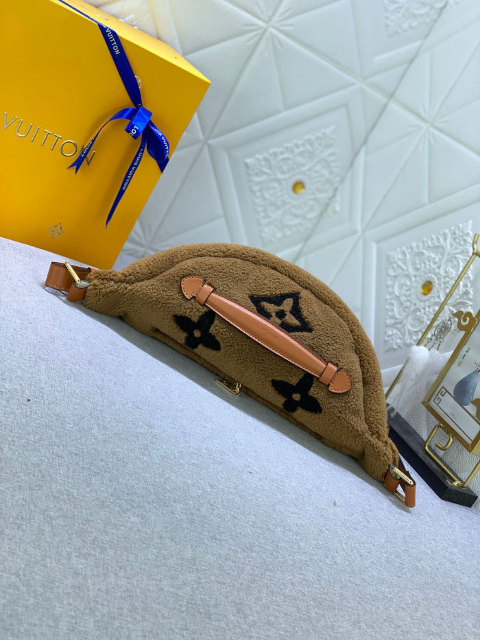 Louis Vuitton BUMBAG M55425 LM051 37cm